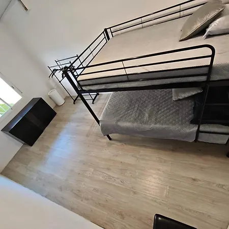 Relax & Pool 에스모리츠